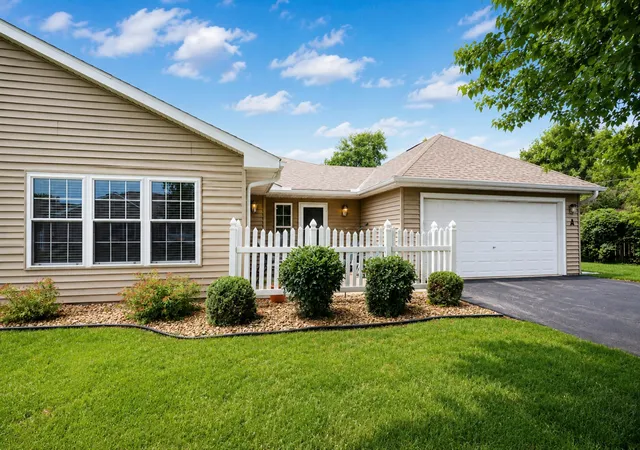 1st image of 2102 Oak Tree Ln #A, Austin, MN 55912 | MLS# 7102188