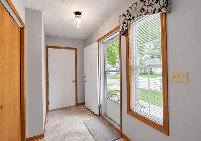 3rd image of 2102 Oak Tree Ln #A, Austin, MN 55912 | MLS# 7102188