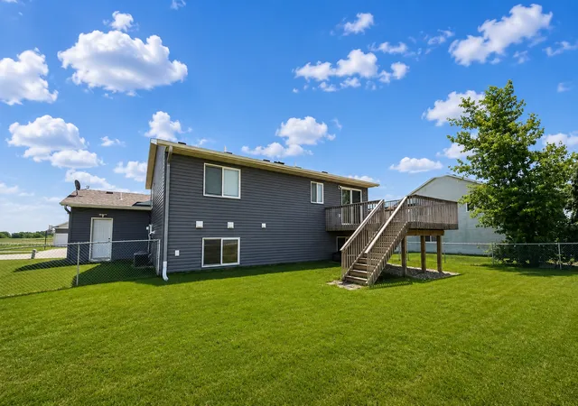 2nd image of 906 7th Ave, Wanamingo, MN 55983 | MLS# 7102194