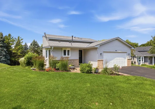 2nd image of 6799 Sunnyslope Dr N, Maple Grove, MN 55311 | MLS# 7102195