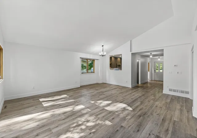 2nd image of 15153 Cates Lake Dr, Prior Lake, MN 55372 | MLS# 7102211