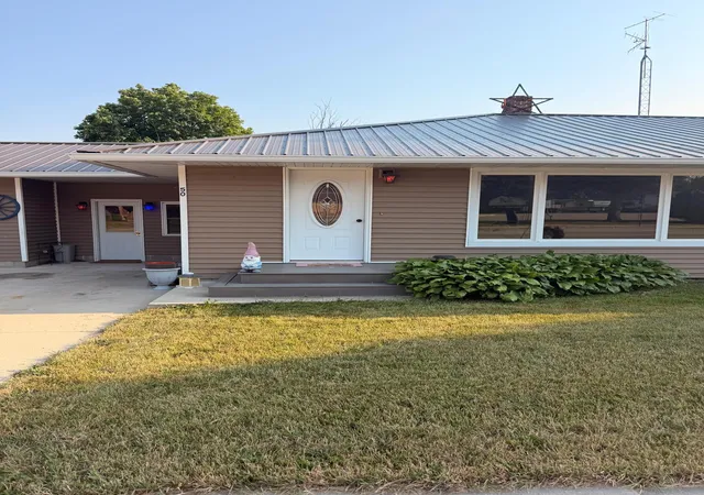1st image of 509 State St, Evansville, MN 56326 | MLS# 7102233