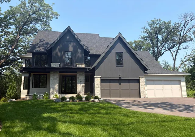 Homes for sale in Shorewood, MN | 5570 Wedgewood Dr, Shorewood, MN 55331 | MLS# 7102259