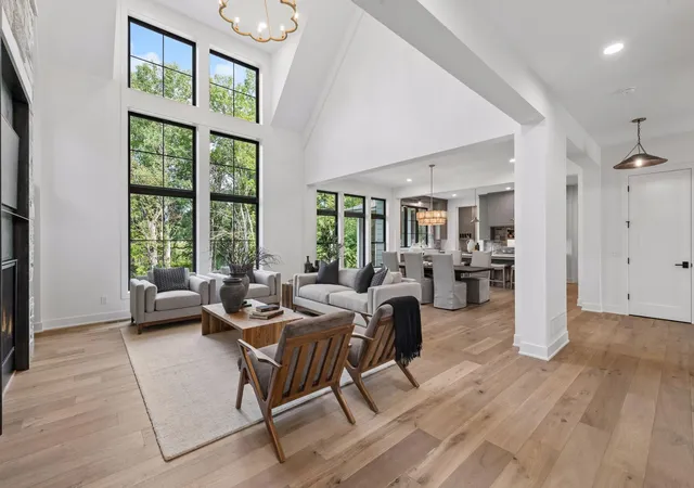Photo 4 of Single family home for sale at 5570 Wedgewood Dr, Excelsior, MN 55331 | MLS# 7102259 | Listing updated on 2026-08-01