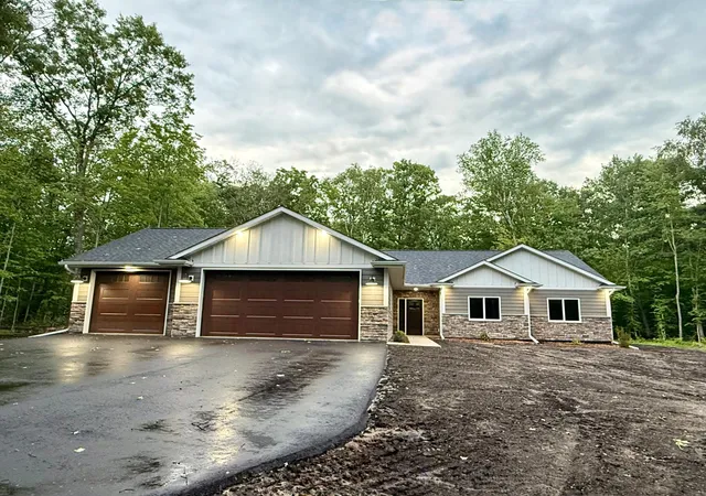 3rd image of 35540 Bonnie Lakes Rd, Crosslake, MN 56442 | MLS# 7102263
