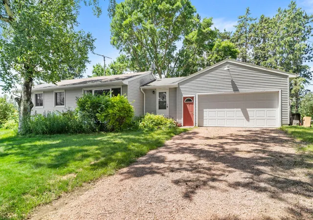 2nd image of 1842 11 1/2 St, Cumberland, WI 54829 | MLS# 7102267