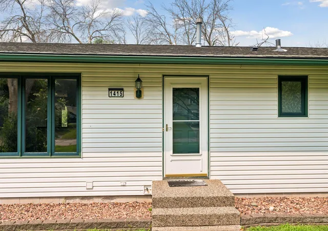 4th image of 1415 11Th Ave, Newport, MN 55055 | MLS# 7102272
