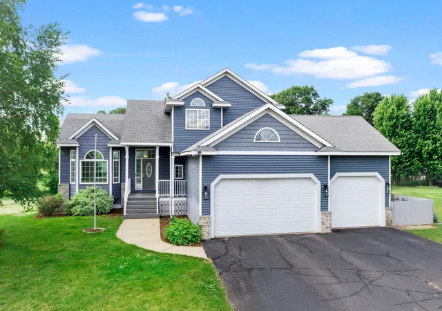 Photo 3 of Sale Pending at 5614 407th Court, North Branch, MN 55056 | MLS# 7102287 | Listing updated on 2026-09-03
