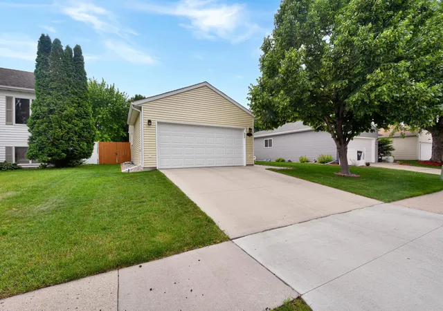 3rd image of 1510 28Th Ave S, Fargo, ND 58103 | MLS# 7102292
