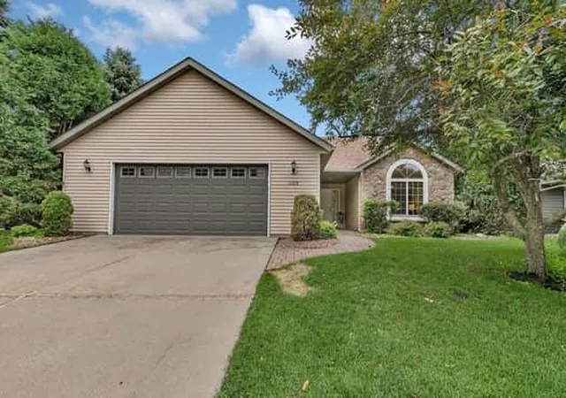 2nd image of 1004 Oak Pond Dr, Sartell, MN 56377 | MLS# 7102316