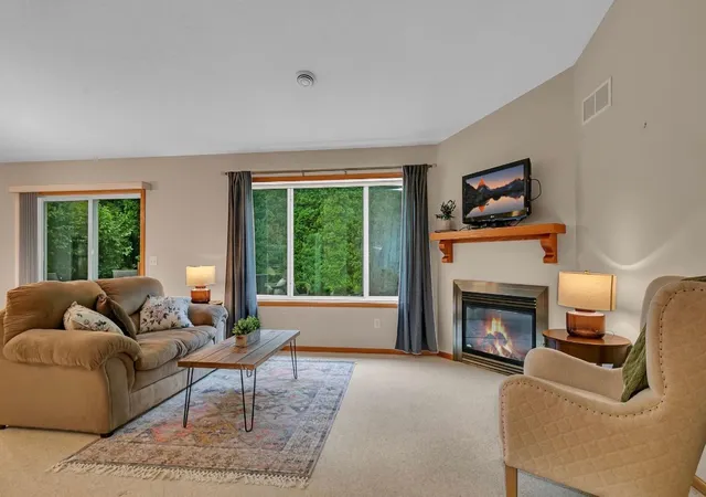 3rd image of 1004 Oak Pond Dr, Sartell, MN 56377 | MLS# 7102316