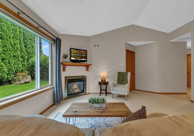 4th image of 1004 Oak Pond Dr, Sartell, MN 56377 | MLS# 7102316