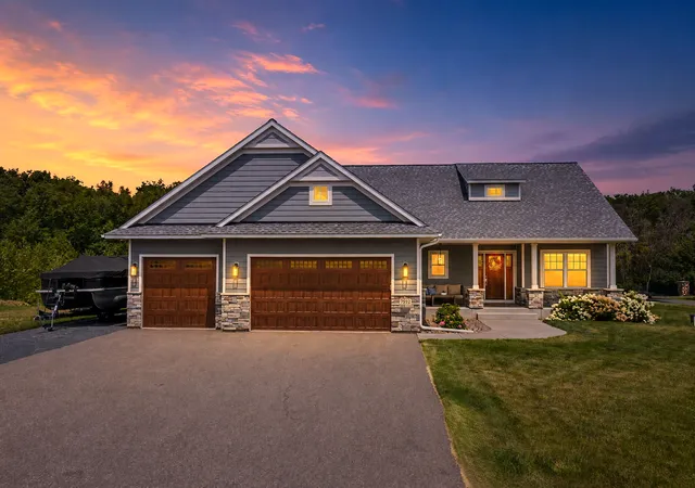 2nd image of 7592 255th St, Wyoming, MN 55092 | MLS# 7102321