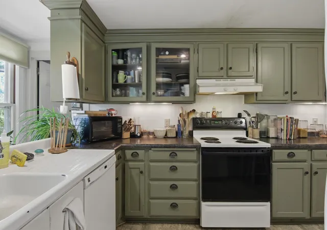 2nd image of 1001 13th St Se, Menomonie, WI 54751 | MLS# 7102360