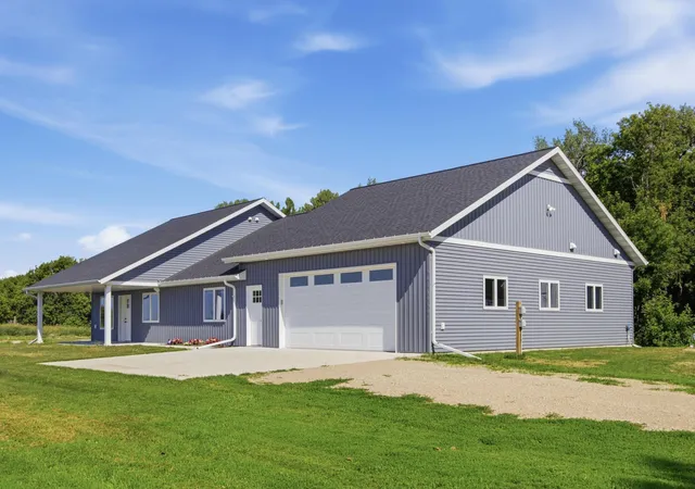 3rd image of 4983 167Th Ave Se, Kindred, ND 58051 | MLS# 7102387