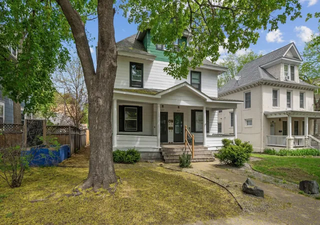 2nd image of 1607 Van Buren Ave, Saint Paul, MN 55104 | MLS# 7102391