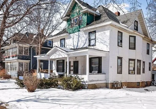 3rd image of 1607 Van Buren Ave, Saint Paul, MN 55104 | MLS# 7102391