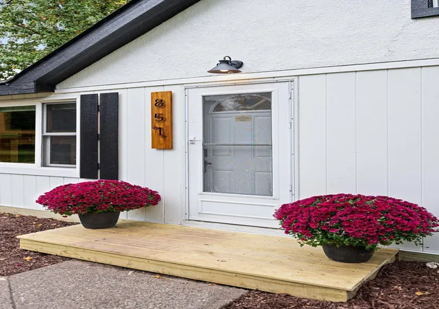 Photo 2 of Single family home for sale at 851 Lake St N, Big Lake, MN 55309 | MLS# 7102409 | Listing updated on 2026-10-02