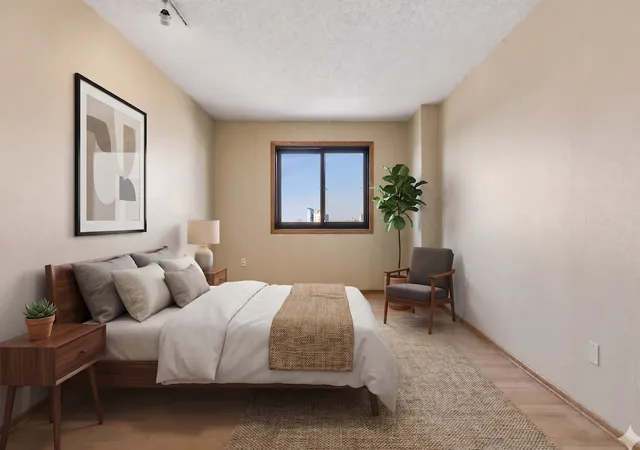 4th image of 400 Groveland Ave #1212, Minneapolis, MN 55403 | MLS# 7102411