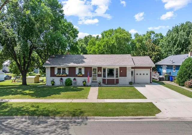 Homes for sale in Minneota, MN | 409 N Monroe St, Minneota, MN 56264 | MLS# 7102441