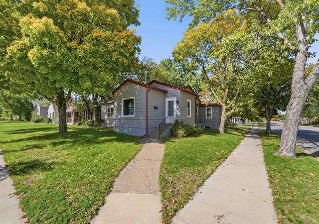 Photo 1 of Single family home for sale at 901 31st Avenue N, Saint Cloud, MN 56303 | MLS# 7102446 | Listing updated on 2026-10-04