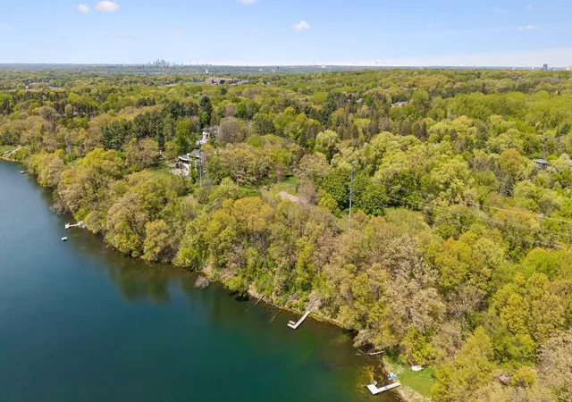 2nd image of 3 Sunfish Ln, Saint Paul, MN 55118 | MLS# 7102456