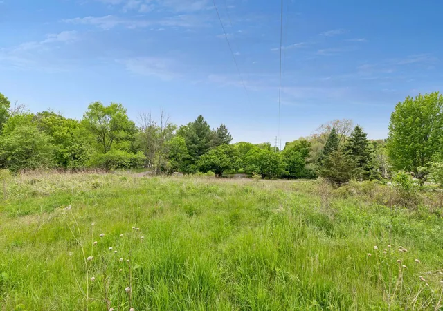 3rd image of 10 Sunny Side Ln, Sunfish Lake, MN 55118 | MLS# 7102457