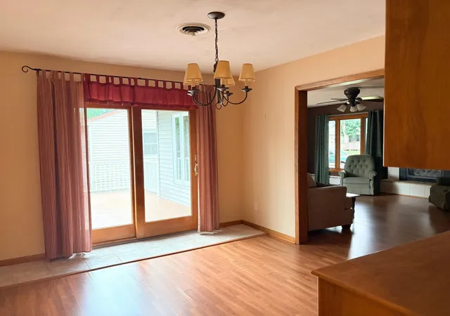 5th image of 501 W College Dr, Marshall, MN 56258 | MLS# 7102463