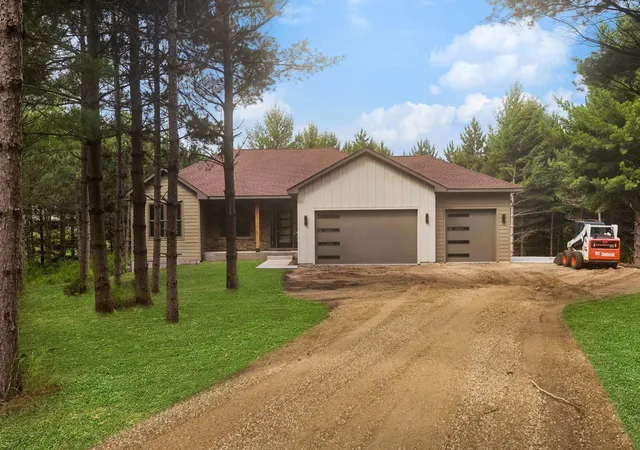 Homes for sale in Somerset, WI | 651 196th Ave, Somerset, WI 54025 | MLS# 7102469