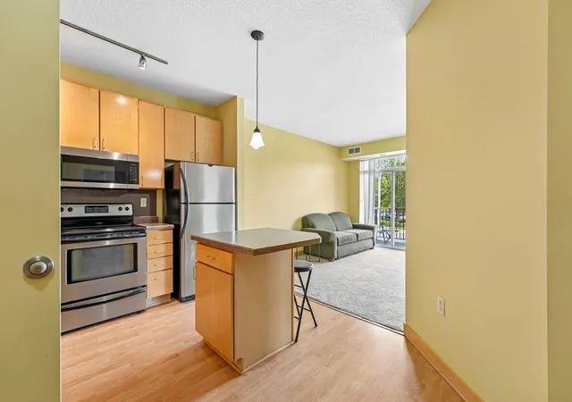 Photo 3 of Condo for sale at 2600 University Ave Se #109, Minneapolis, MN 55414 | MLS# 7102470 | Listing updated on 2026-08-27