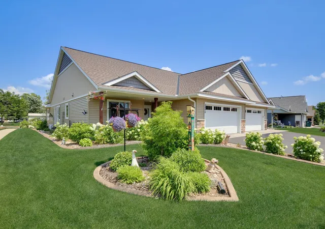 Homes for sale in River Falls, WI | 3498 Cambridge Pl, River Falls, WI 54022 | MLS# 7102471