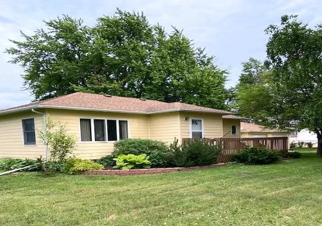 Homes for sale in Jeffers, MN | 107 S Stewart Ave S, Jeffers, MN 56145 | MLS# 7102473