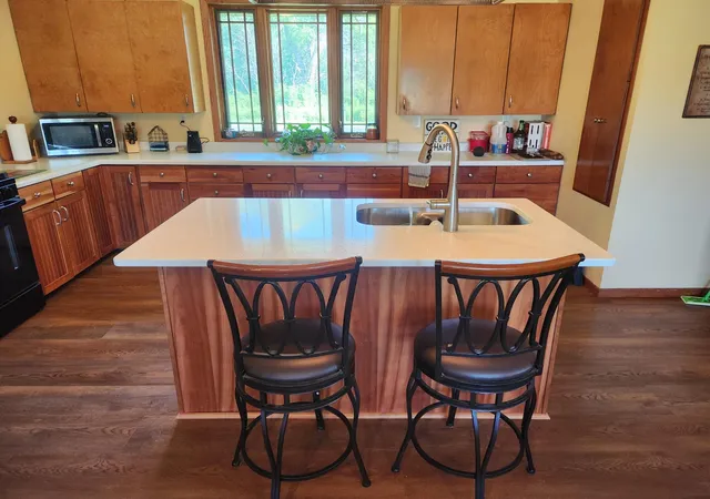 Photo 2 of Single family home for sale at 75842 115th Street, Le Roy, MN 55951 | MLS# 7102481 | Listing updated on 2026-10-19