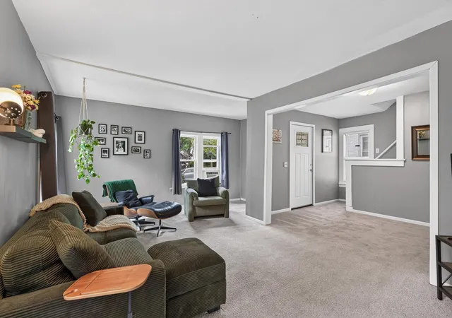 Photo 3 of Sale Pending at 3530 Oliver Ave N, Minneapolis, MN 55412 | MLS# 7102490 | Listing updated on 2026-09-02