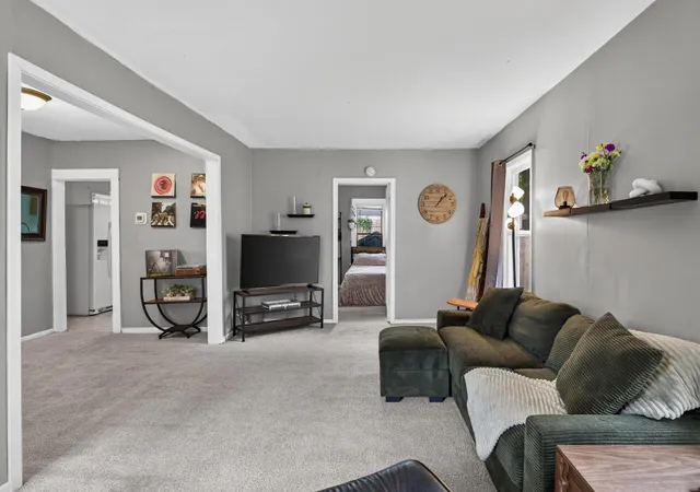 Photo 4 of Sale Pending at 3530 Oliver Ave N, Minneapolis, MN 55412 | MLS# 7102490 | Listing updated on 2026-09-02