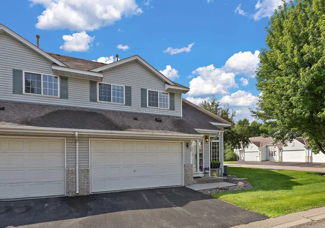1st image of 317 Creekside Dr, Buffalo, MN 55313 | MLS# 7102491