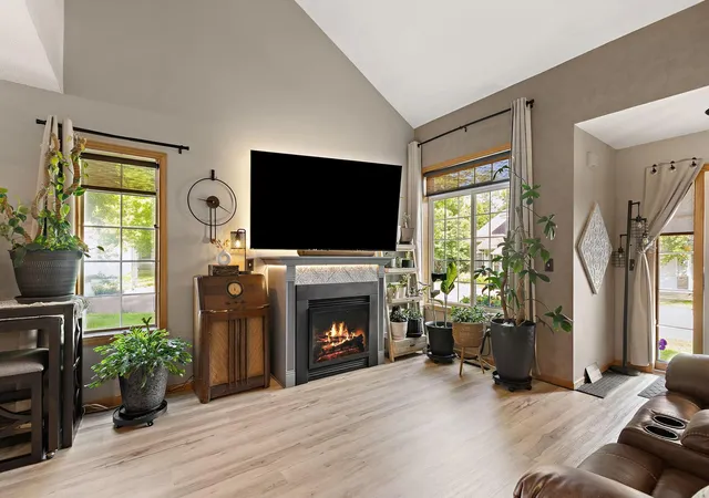 3rd image of 317 Creekside Dr, Buffalo, MN 55313 | MLS# 7102491