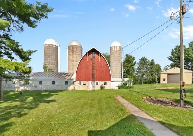 Homes for sale in Glenwood City, WI | 1681 County Road X, Glenwood City, WI 54013 | MLS# 7102502