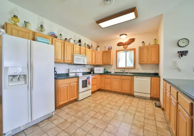 3rd image of 34564 141St Ave, Eagle Bend, MN 56446 | MLS# 7102505