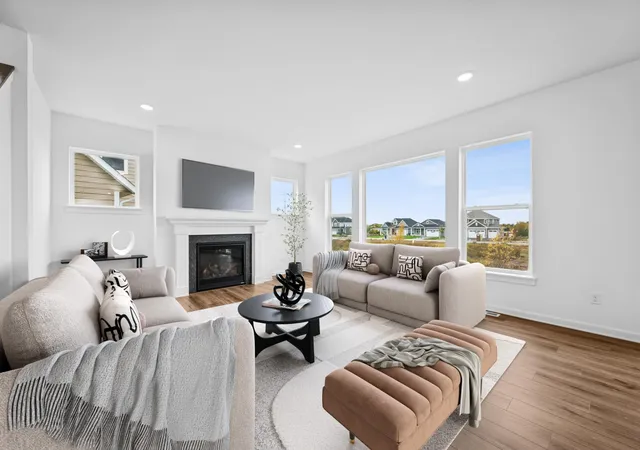1st image of 1632 Tyrone Dr, Shakopee, MN 55379 | MLS# 7102530