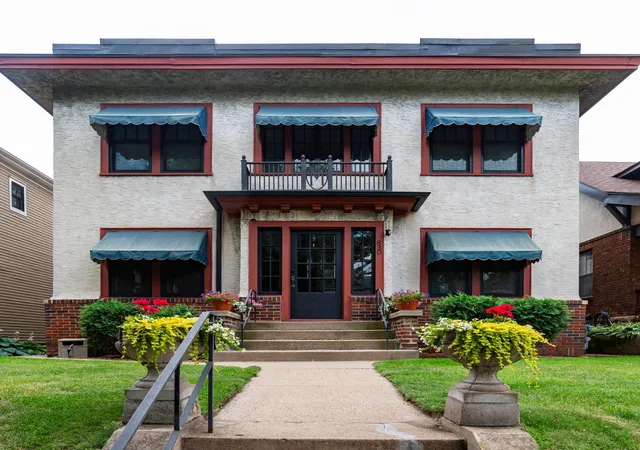 Photo 3 of Sale Pending at 830 Lincoln Ave, Saint Paul, MN 55105 | MLS# 7102538 | Listing updated on 2026-09-12