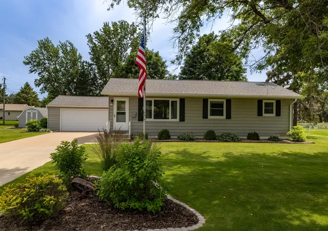 Homes for sale in Rochester, MN | 5160 14th St Se, Rochester, MN 55904 | MLS# 7102564