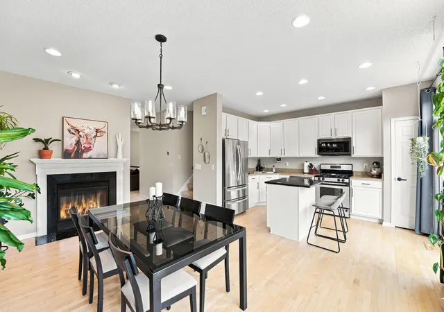 Photo 2 of Single family home for sale at 15742 Frisian Ln, Apple Valley, MN 55124 | MLS# 7102599 | Listing updated on 2026-09-27