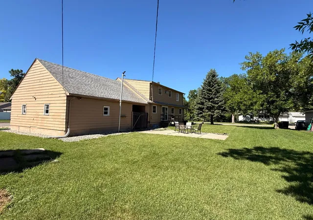Homes for sale in Moorhead, MN | 1902 8th Ave N, Moorhead, MN 56560 | MLS# 7102617