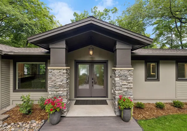 1st image of 280 Cove Rd, Hudson, WI 54016 | MLS# 7102622