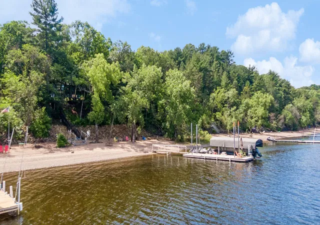 4th image of 280 Cove Rd, Hudson, WI 54016 | MLS# 7102622