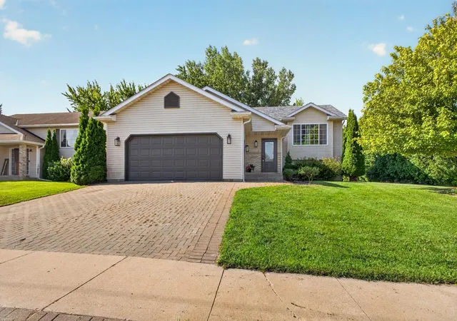 Photo 2 of Single family home for sale at 600 4th Street Ne, Byron, MN 55920 | MLS# 7102635 | Listing updated on 2026-09-22