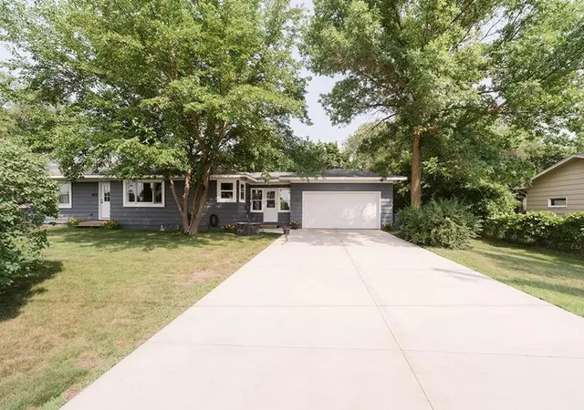 Homes for sale in Clearwater, MN | 425 Walnut St N, Clearwater, MN 55320 | MLS# 7102637