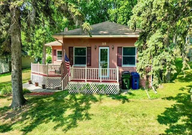 Single family home for sale at 315 N Concord St, Fergus Falls, MN 56537 | MLS# 7102646
