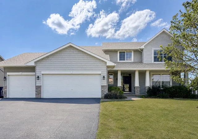 Photo 1 of Single family home for sale at 924 Ivy Hills Rd, Belle Plaine, MN 56011 | MLS# 7102648 | Listing updated on 2026-08-21